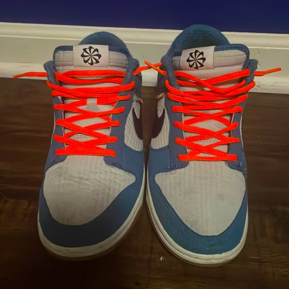 SB Dunks size 8.5